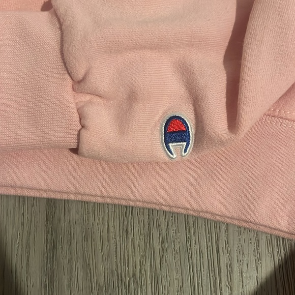 U.C. Berkeley arch & seal two color crew-neck sweatshirt-Pink - Picture 4 of 9